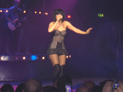 Ghirardi Music, News and Gigs: Lily Allen - 15.12.09 Brixton Academy, London